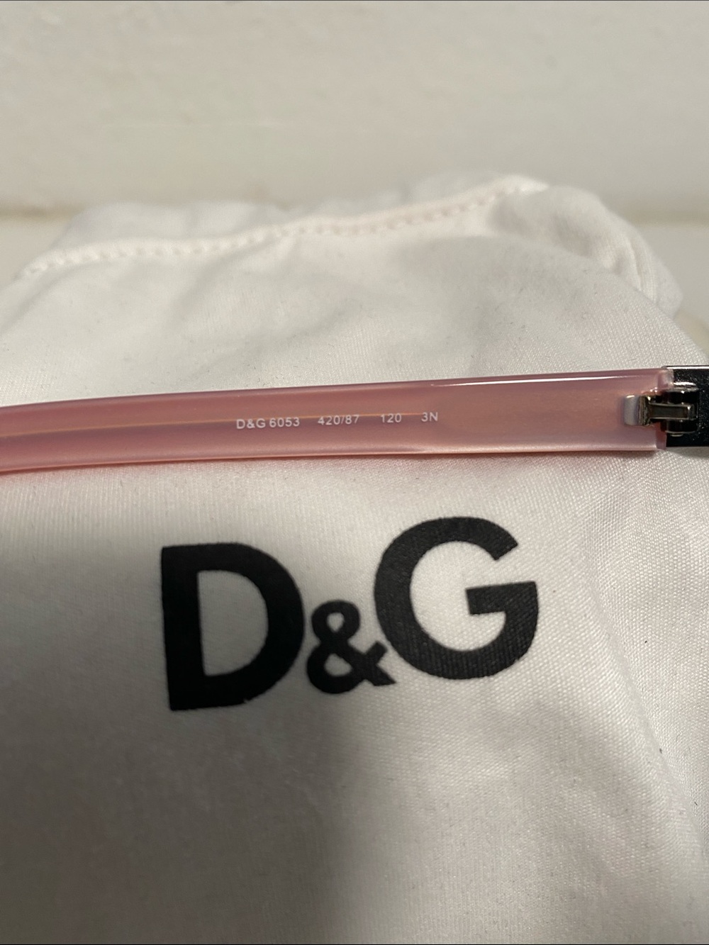 D&G Womens Shield Sunglasses in Dark Gray and Black - Picture 6 of 6